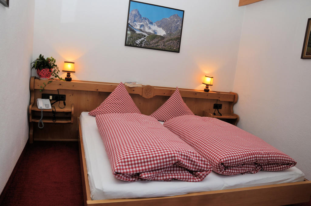 Pension Belvedere Galtür Rum bild